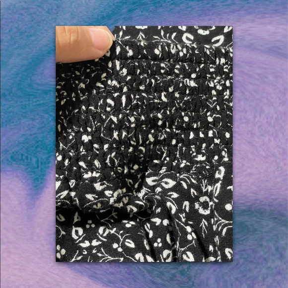 ♥︎ American Eagle Beach Shorts ♥︎ - Picture 4 of 5